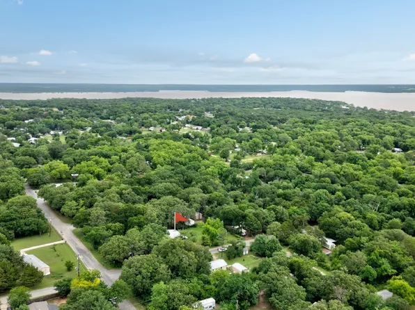 97 Oak Trail Dr, Gordonville, TX 76245