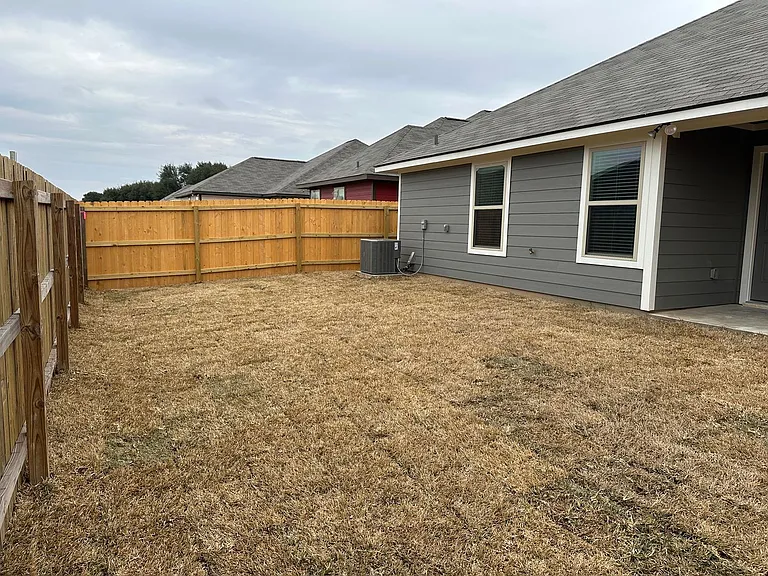 1211 Highgarden Dr — Photo 27