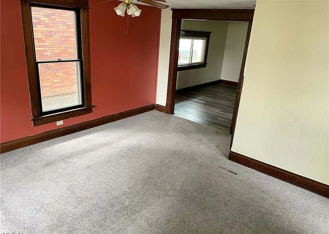 3 bed, 1074 sqft, $1,200 — Photo 2