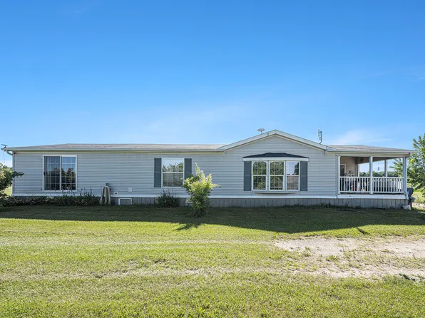 7066 N Neff Rd, Edmore, MI 48829