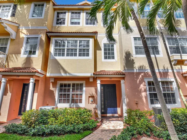 117 Harbors Way, Boynton Beach, FL 33435