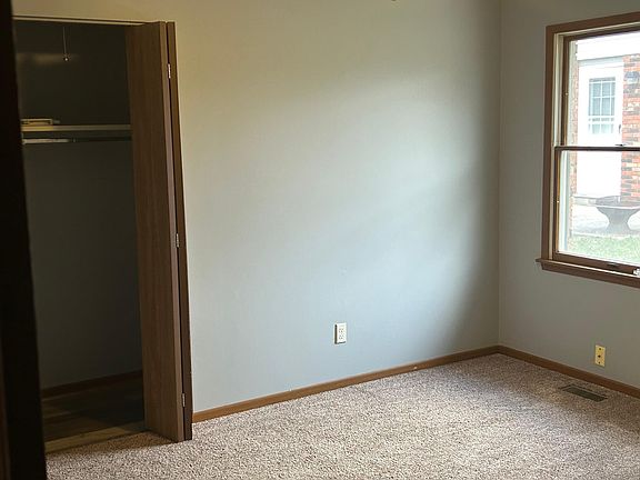 4th image of 2952 Jonathan Dr