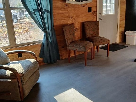 5th image of 3433 Blackwood Dr