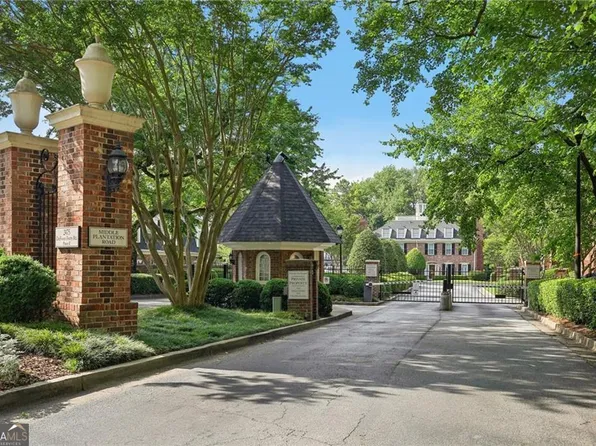 3 Valley Forge Pl NW, Atlanta, GA 30318