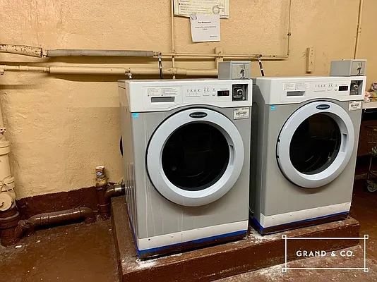 Rented by Grand & Co. | media 20