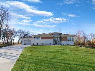1302 Estates Dr, Warrensburg, MO 64093