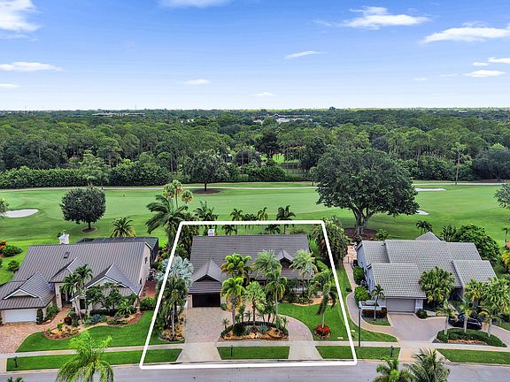 3rd image of 10630 Boca Woods Lane