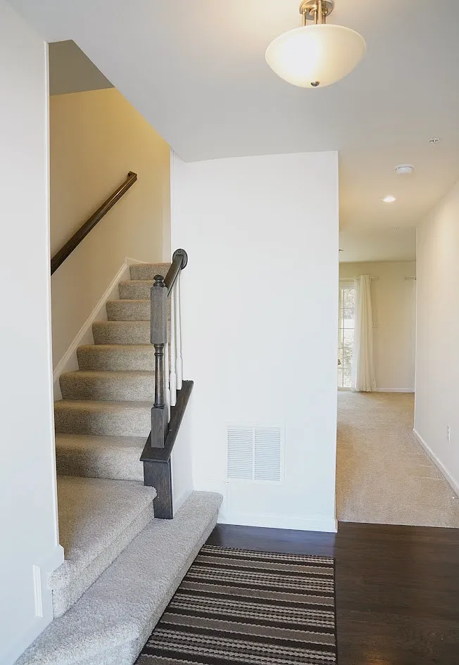3 bed, 1630 sqft, $2,950 — Photo 3