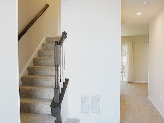 3rd image of 132 Mulberry Dr