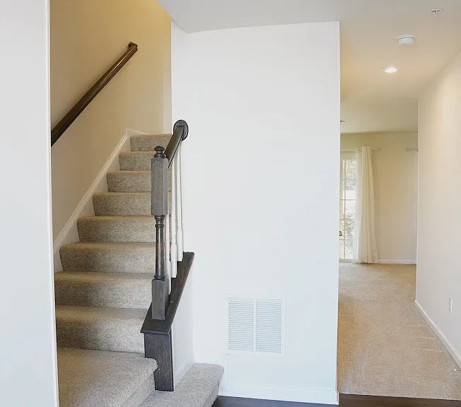132 Mulberry Dr — Photo 3