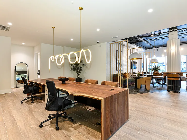 Avana on Main — Photo 29