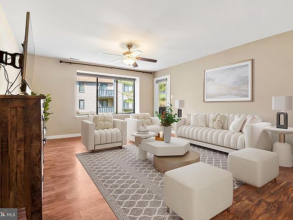 3rd image of 4708 Dunbarton Rd #A