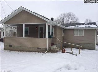 672 N Leavitt Rd, Leavittsburg, OH 44430