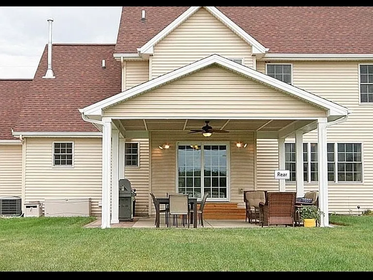 943 W Forsyth Rd — Photo 5