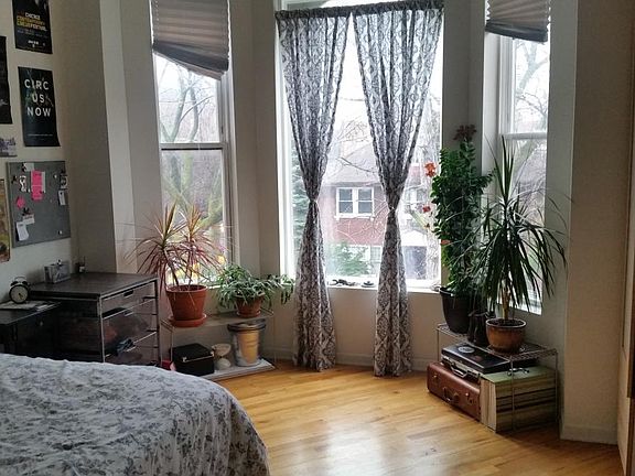 4th image of 2306 W Superior St APT 2W