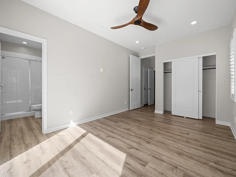 16205 Camden Cir — Photo 9