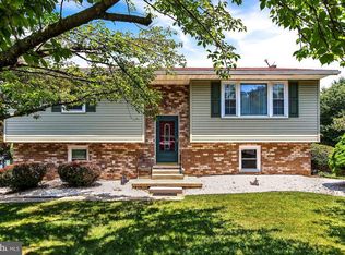 3535 Kingston Rd, York, PA 17402