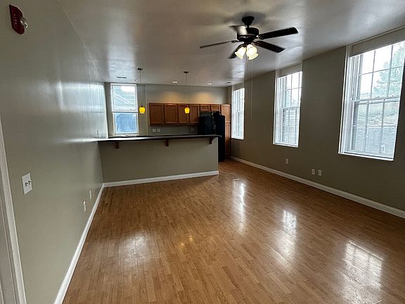 2nd image of 701 Bakewell St Unit 1