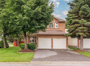 62 Wittingham Dr, Ottawa, ON K2G 6H5