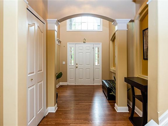 4th image of 2872 Sharon Ct