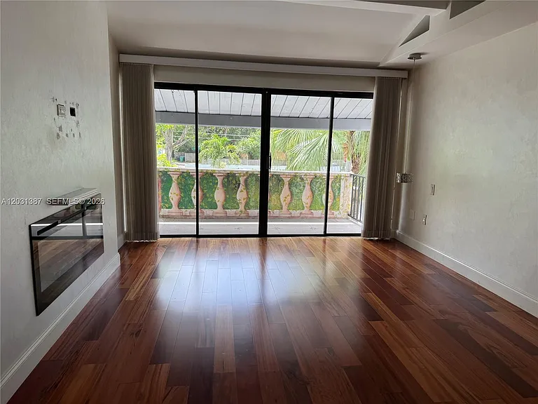 19220 NE 25th Ave #272B — Photo 7