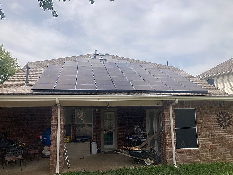 2nd image of 4130 Petersburg Dr
