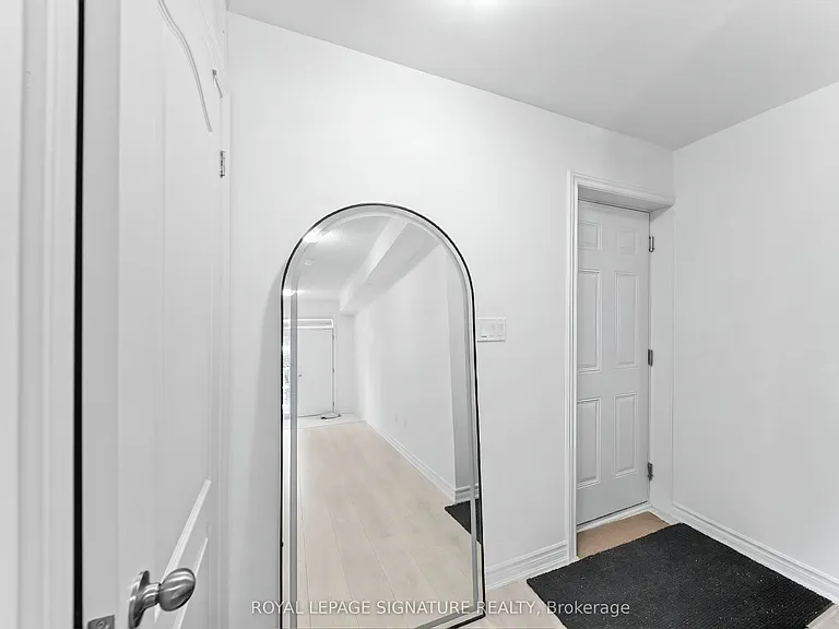 429 Dougall Ave — Photo 6