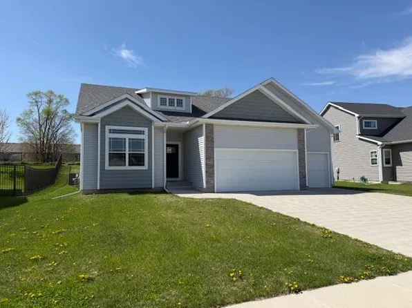 2817 NW 21st St, Ankeny, IA 50023