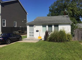 54 E Minerva Rd, Lindenhurst, NY 11757