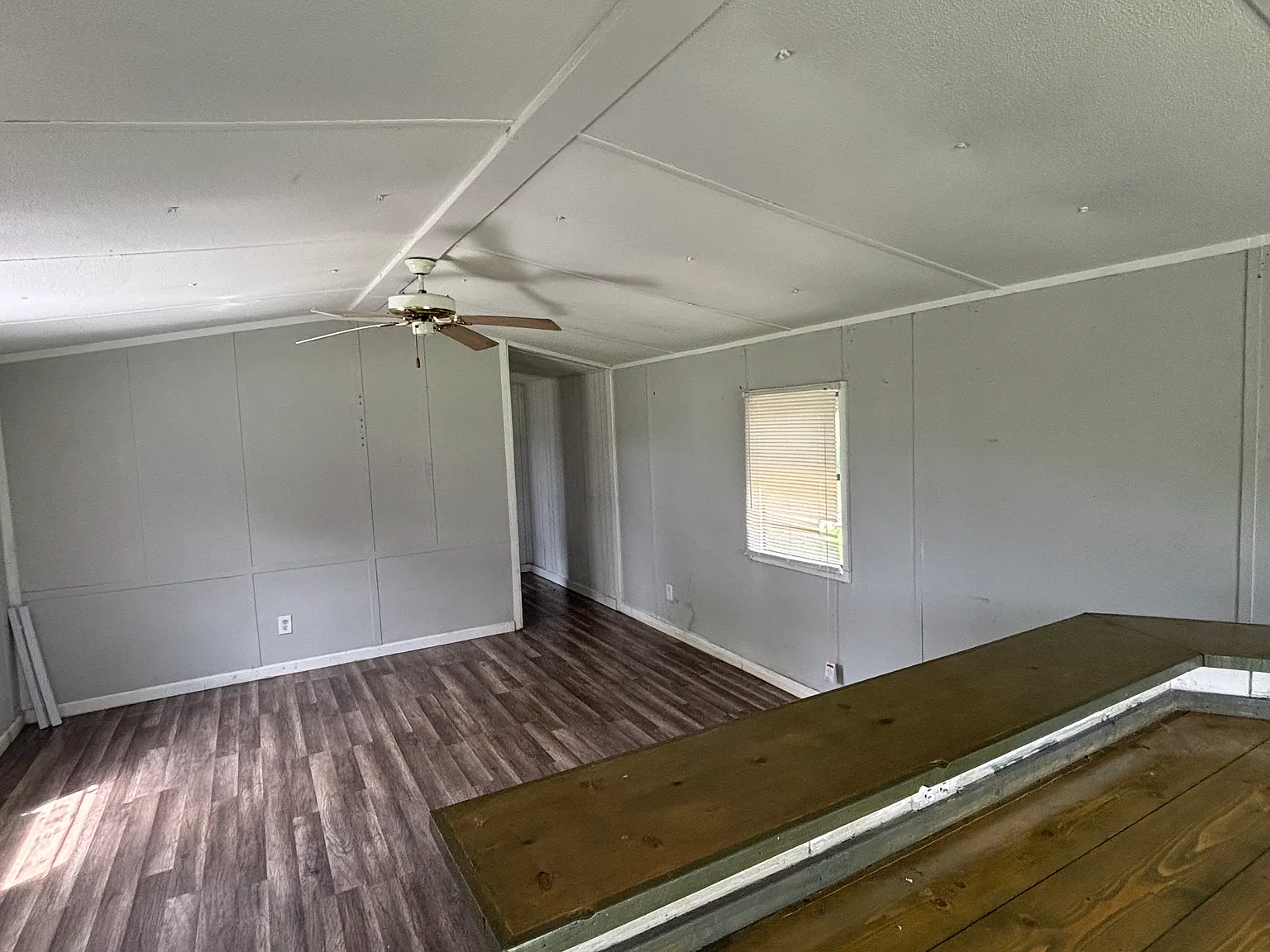 3 bed, $875 — Photo 2