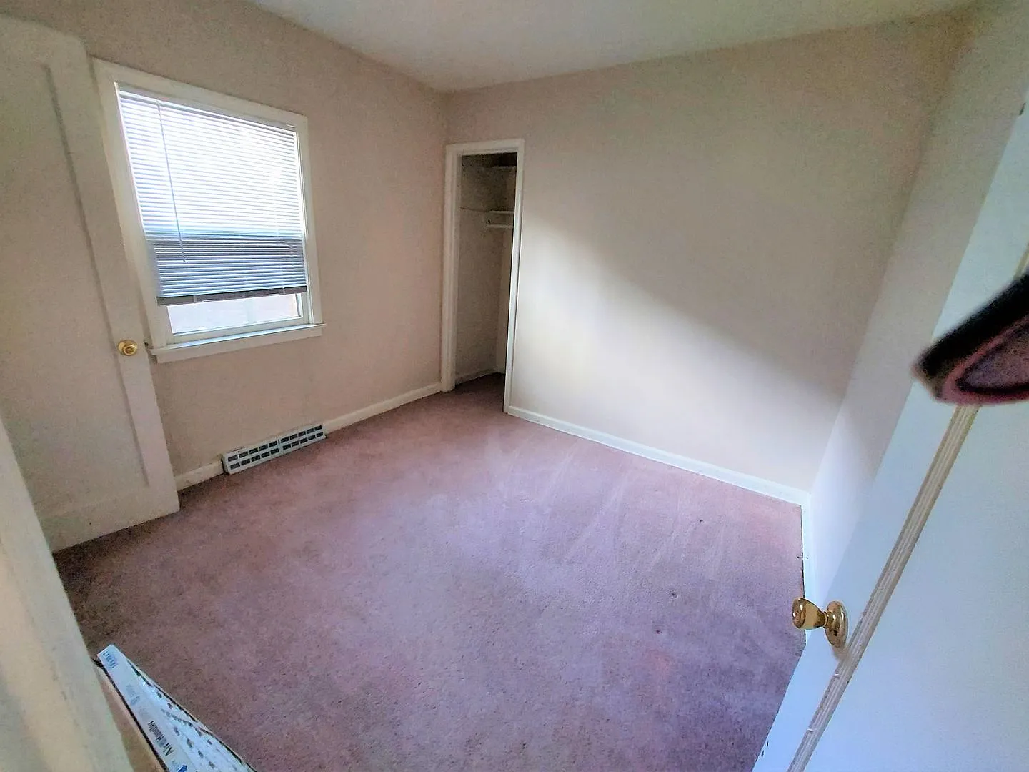 2 Bedroom Home in Laurel w/ Garage & Fenced Yard — Photo 3