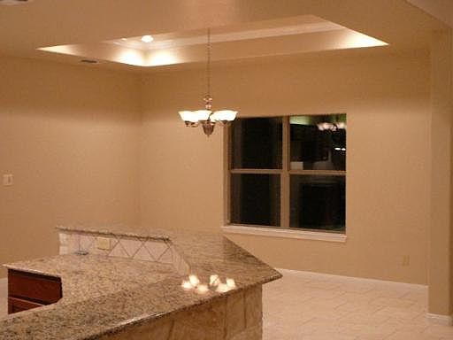 4th image of 450 BERRY OAKS