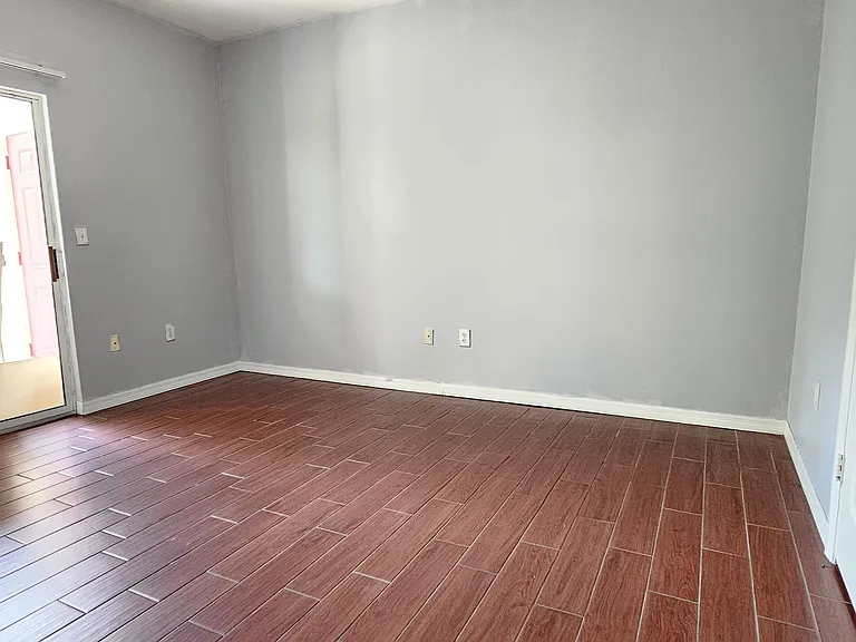 2025 Erving Cir #4207 — Photo 35