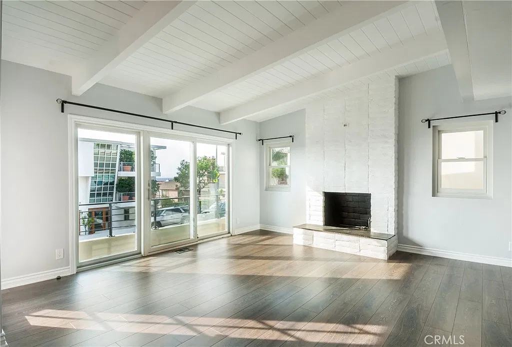 3 bed, 1392 sqft, $6,500 — Photo 2