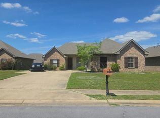 226 Greenfield Ridge Dr, Brandon, MS 39042
