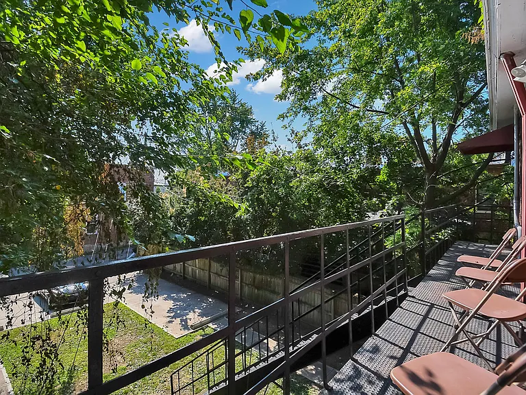 1508 Summit St — Photo 21