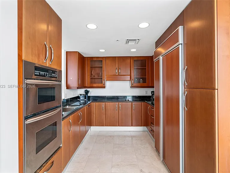 19400 Turnberry Way #1731 — Photo 6