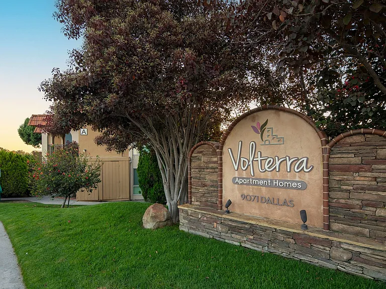 Volterra Apartments — Photo 60