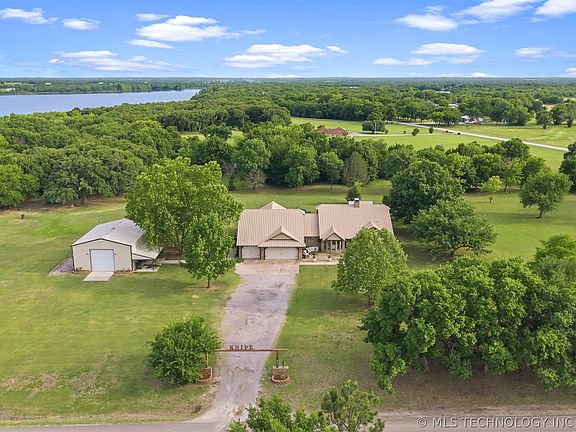 5th image of 411 Blue Bell Rd