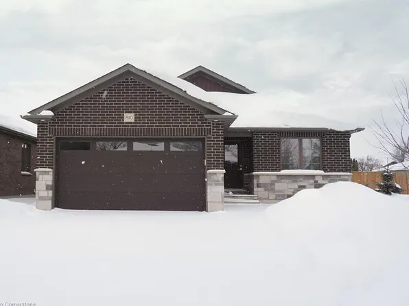 810 Davidson Ave S, North Perth, ON N4W 0G7