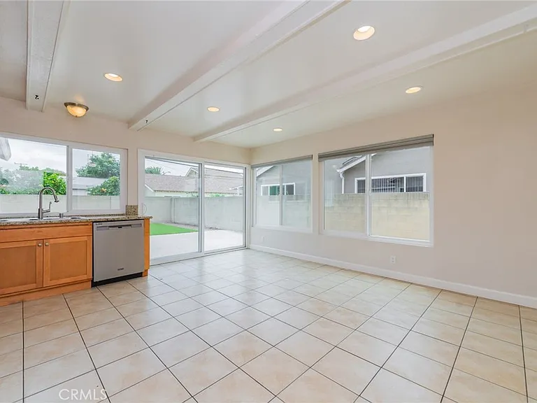 16752 Leafwood Cir — Photo 9