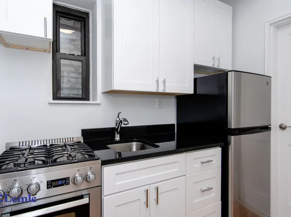 218 East 81st Street image 1 of 16