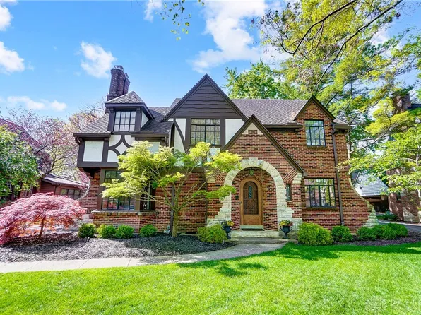 30 Hadley Rd, Dayton, OH 45419