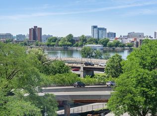 10 Charlesgate E APT 501, Boston, MA 02215