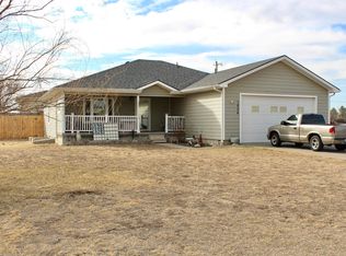 1804 Walnut St, Ellis, KS 67637