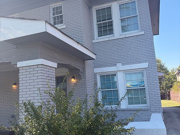 5th image of 4901 Gaston Ave #2