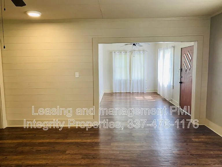 306 S Lee Ave — Photo 5
