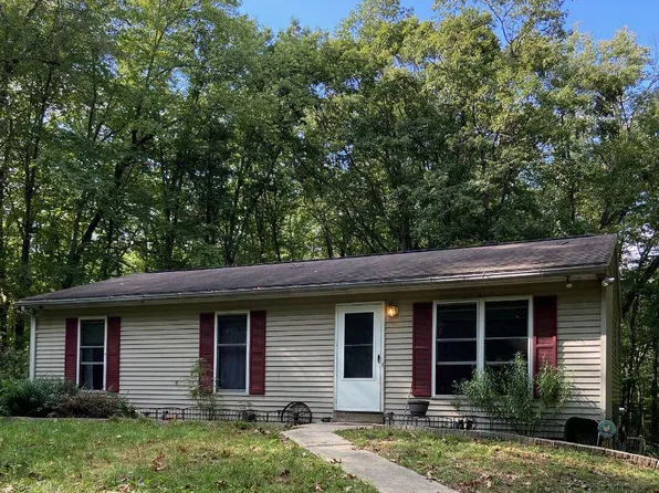 122 W Greenhouse Rd, Dillsburg, PA 17019