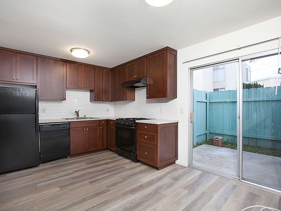 5th image of 5156 Dawes St