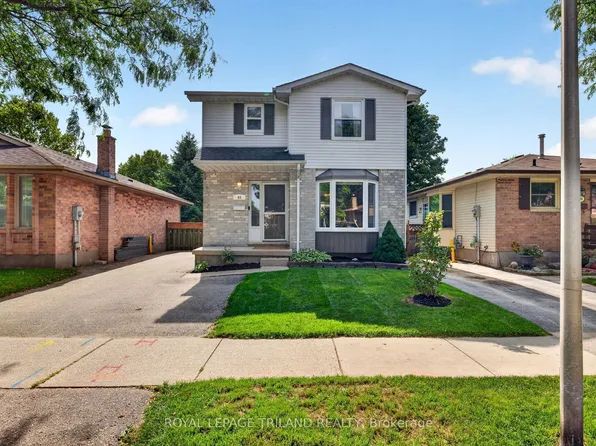 44 Speight Cres, London, ON N5V 3W7